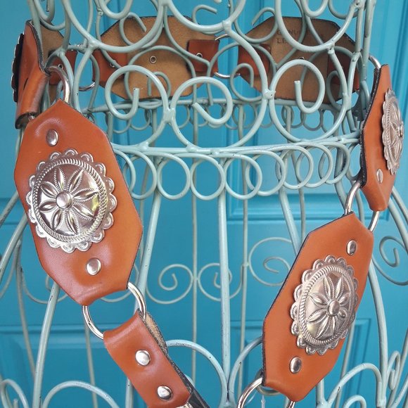 Vintage Conch Belt Genuine Leather Metal Studded Belt Western Country Cowgirl main image 5